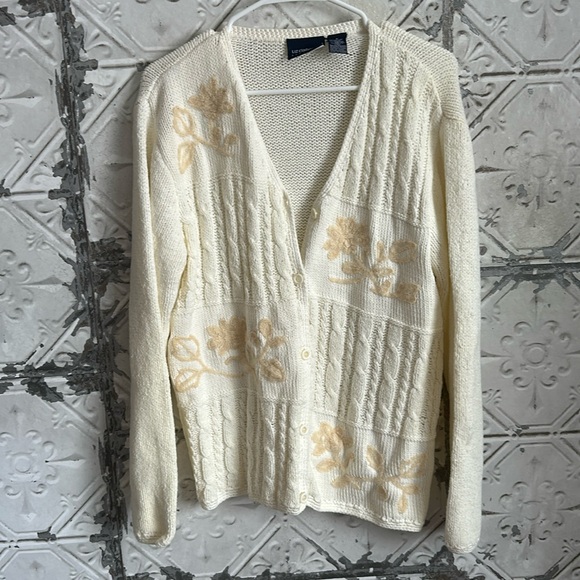 Vintage Sweaters - Vintage grandma oversized  floral cardigan